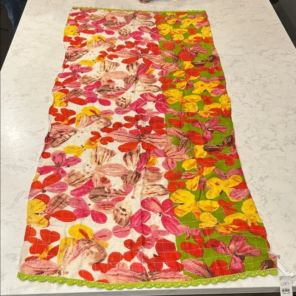 Ann Taylor Loft‎ Colorful Floral Rayon Women's Scarf Crochet Hem Scalloped NWT